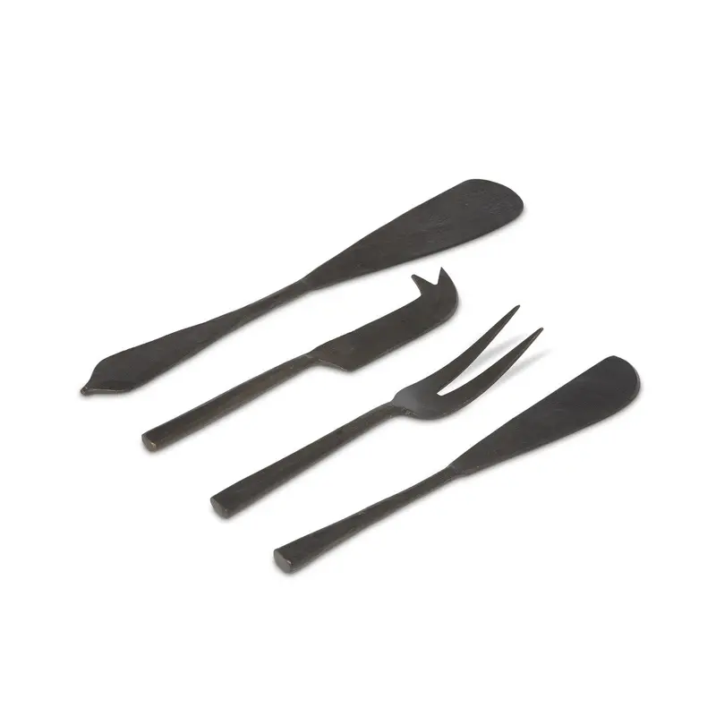 Primitive Iron Cheese Service Set – 4 Pieces 1