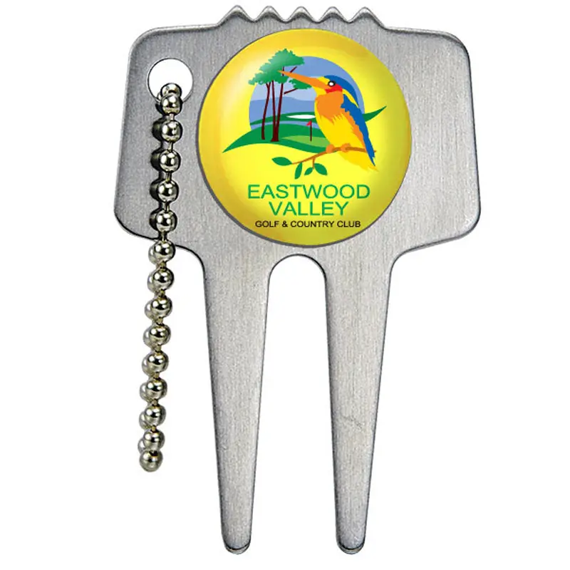 Stainless Steel Divot Tool With Domed Design And Integrated Chain 1